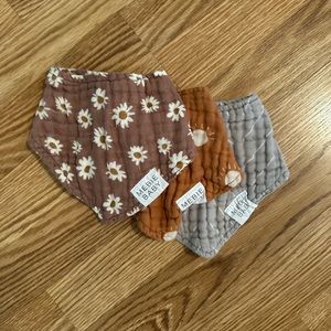 Mebie baby bib bundle